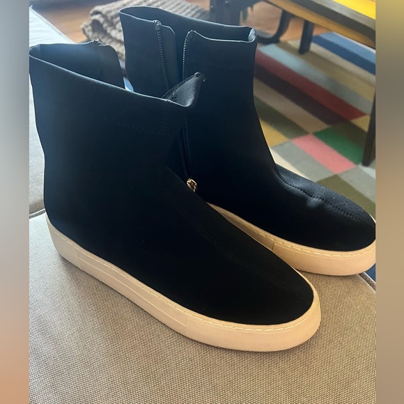 AEROSOLES Shoes - Women’s Aerosoles Blaise Ankle Bootie